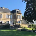 Chateau Carbonneau Couette-café