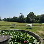 Chateau Carbonneau Couette-café