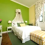 Chateau Carbonneau 4* Pessac-sur-Dordogne