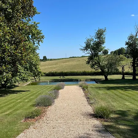 Chateau Carbonneau 4*