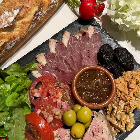 Chateau Carbonneau Pessac-sur-Dordogne