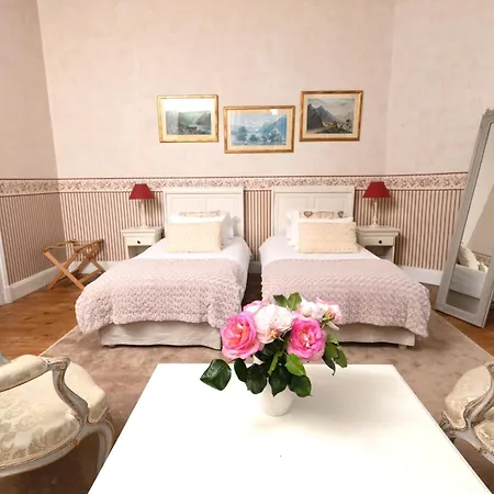 לינה וארוחת בוקר Chateau Carbonneau Pessac-sur-Dordogne