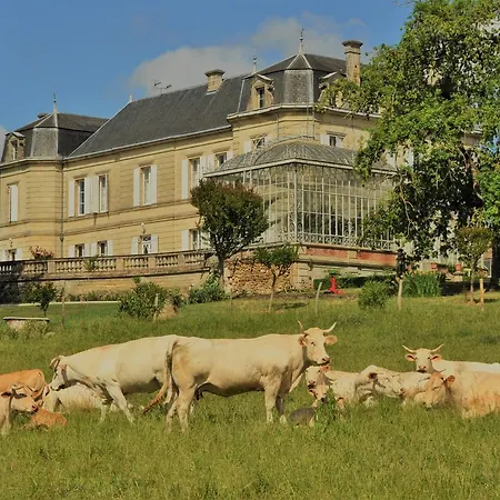 Couette-café Chateau Carbonneau Pessac-sur-Dordogne