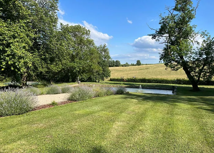 Frühstückspension Chateau Carbonneau 4*