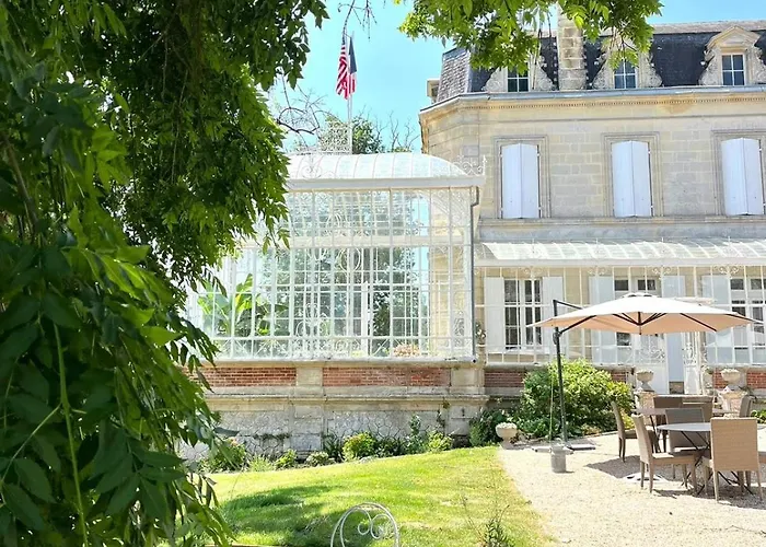 Frühstückspension Chateau Carbonneau 4*