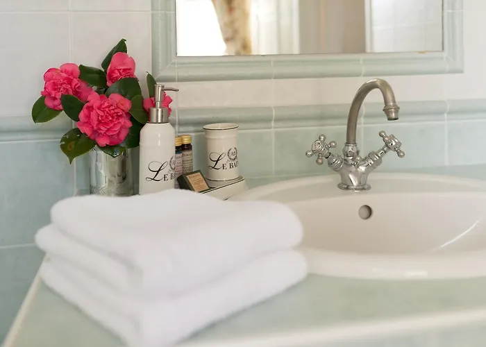 Frühstückspension Chateau Carbonneau 4*